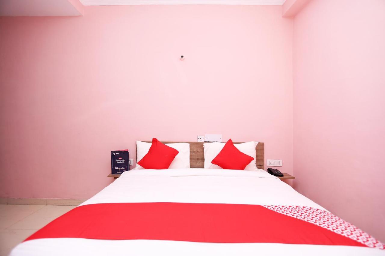 Hotel Oyo Flagship 14774 Sector 14 Gurgaon Exterior foto