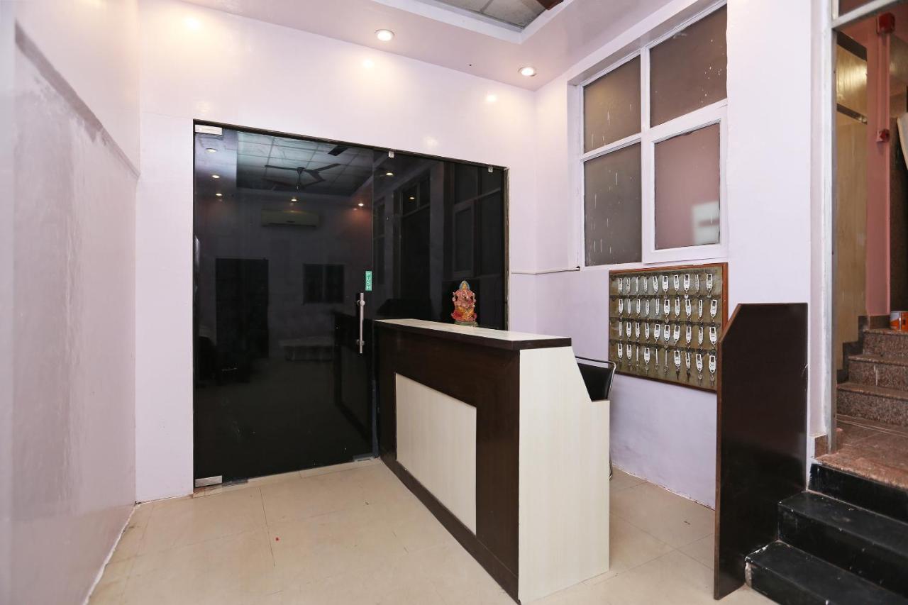Hotel Oyo Flagship 14774 Sector 14 Gurgaon Exterior foto