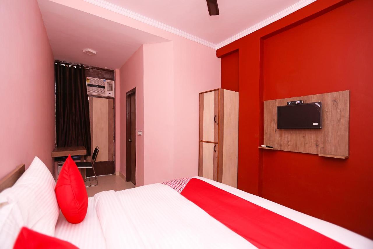 Hotel Oyo Flagship 14774 Sector 14 Gurgaon Exterior foto
