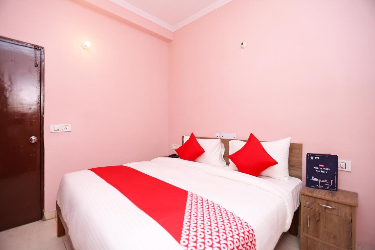 Hotel Oyo Flagship 14774 Sector 14 Gurgaon Exterior foto